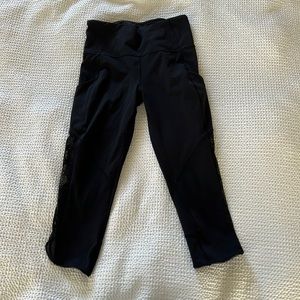 LULULEMON CROPPED LEGGINGS